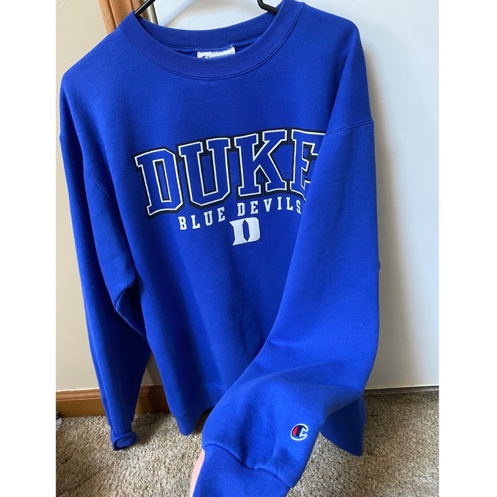 Men's Large Duke crew neck